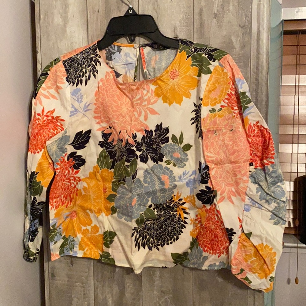 Zara Basic Collection Flower Top - image 5